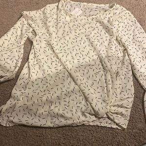 Women’s blouse size large